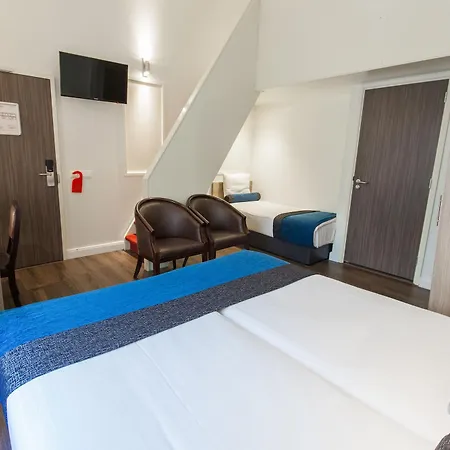 Hotell Library 3*