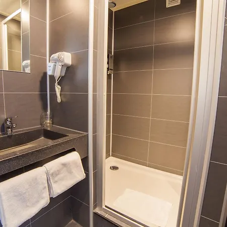 Hotell Library 3*