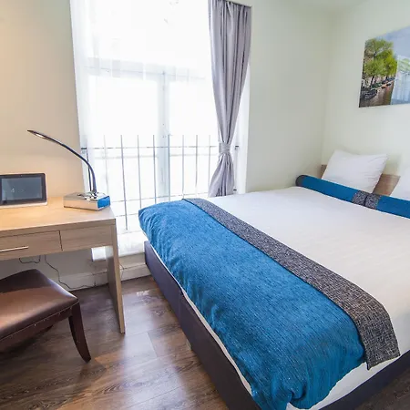 Hotell Library 3*