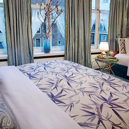Estheréa Hotel 4*