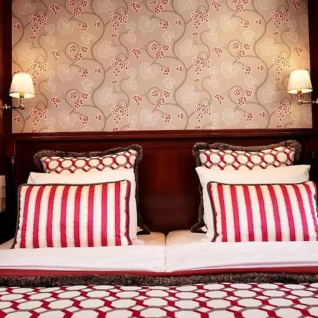 Estheréa Hotel