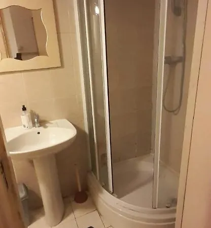 Guest house Iru, Not For Parties, Not A Hotel, With No Kitchen *