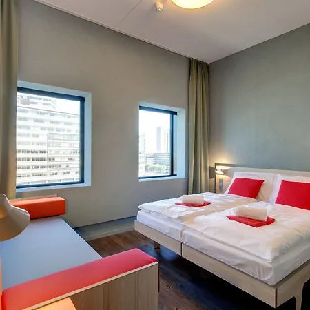 Meininger West Otel