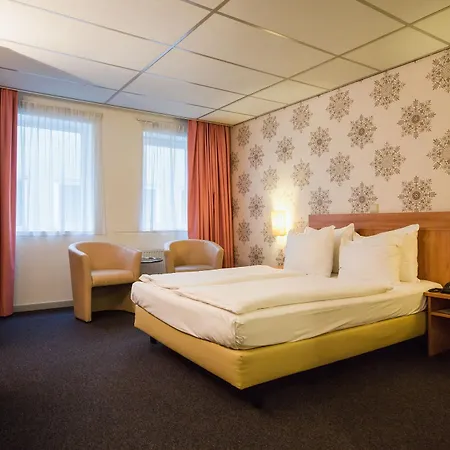 Hotel Rho 3*
