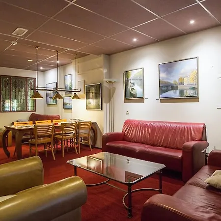 Rho Hotel 3*