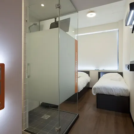 Easyhotel City Centre South 2* Amsterdam