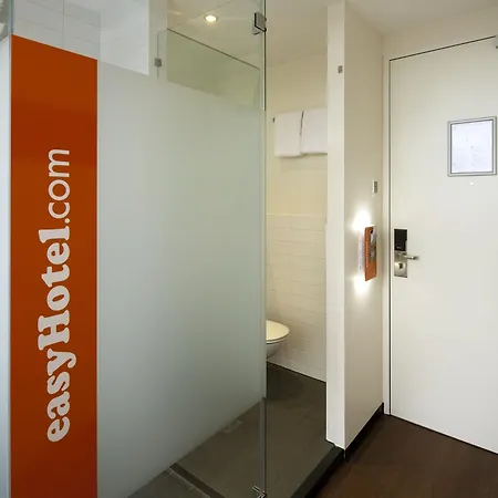 Hotel Easyhotel City Centre South