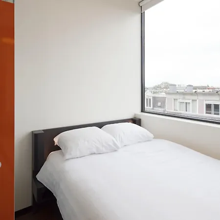 Easyhotel City Centre South Hotel 2*