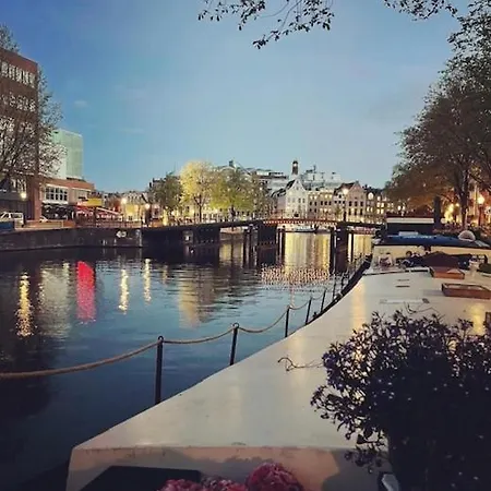 Bed & Breakfast Romantic Houseboat