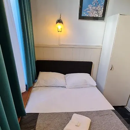 Euphemia Budget Old Canal Zone Albergue