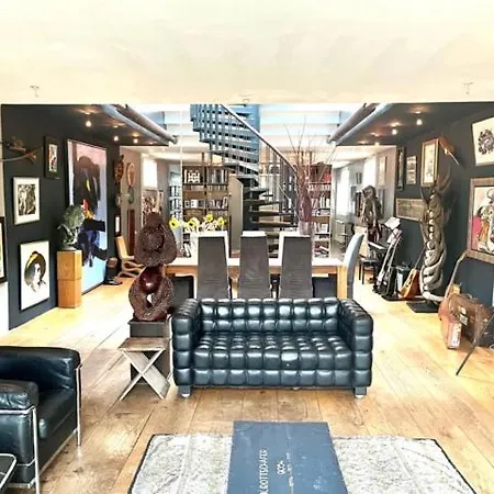 Apartment Elegant Penthouse Loft Of 250 M2 In City Centre With Huge Roofgarden 80 M2 Amsterdam