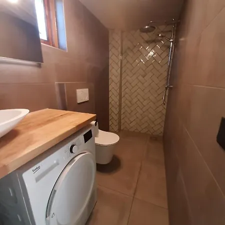Voorhuis En Klein Waterland Frühstückspension *