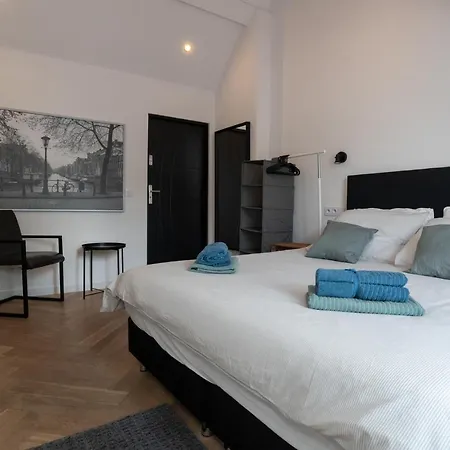 Homestay Raam Studio's