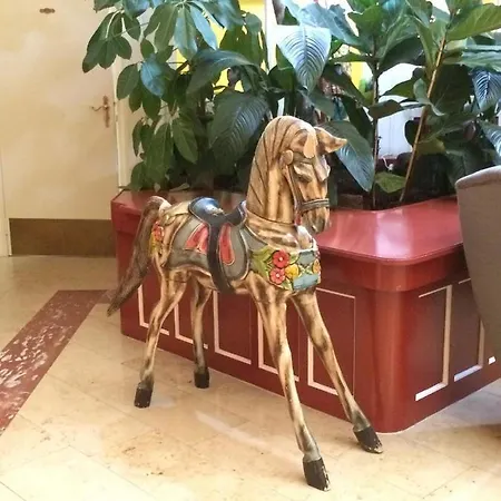 Hotel Rho 3*