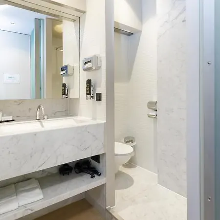 Amsterhome Hotel 2*