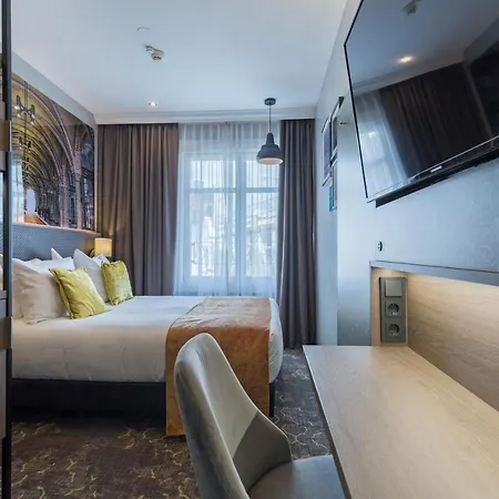 Leonardo Boutique Museumhotel 4*