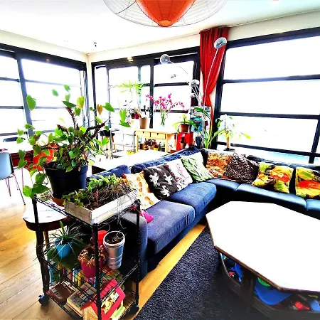 La Corte Sconta Bed & Breakfast *