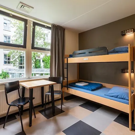 Stayokay Vondelpark Hostal *