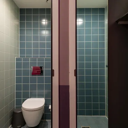 Stayokay Vondelpark Hostal