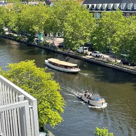 Apartment Luxury Canal View Apartment With Rooftop Terrace