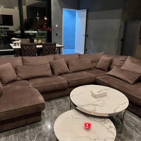 Mooi Penthouse Met Jacuzzi