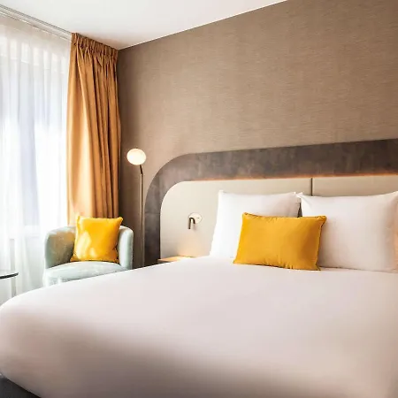 Mercure North Station 4*