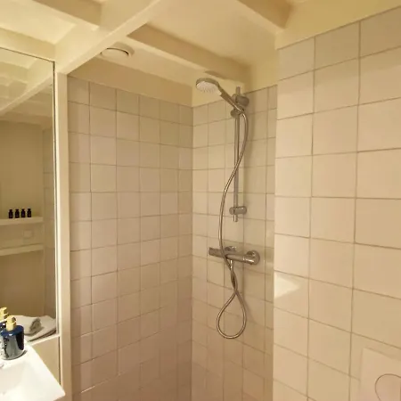Canal Hideaway Гостевой дом Амстердам