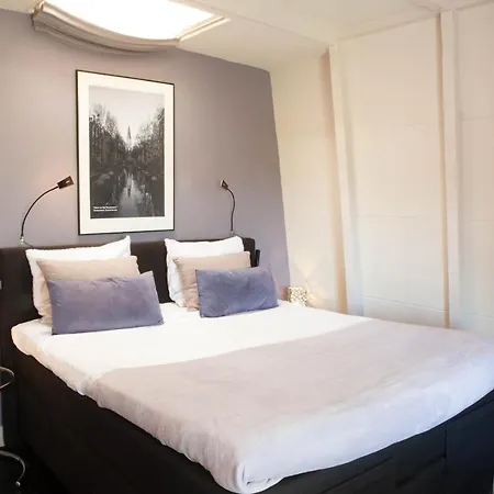 Zwanestein Canal House Oda ve Kahvaltı 3*