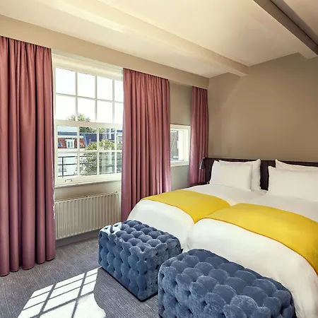 Pulitzer Hotel