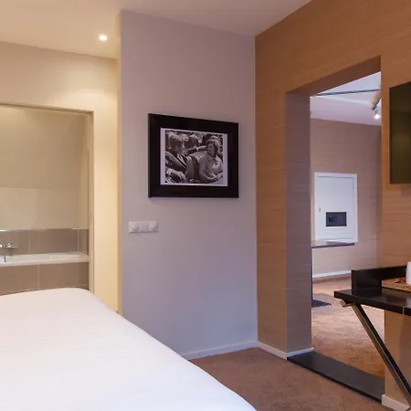 The Delphi - Townhouse Ξενοδοχείο 4*