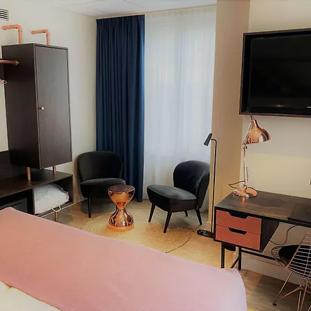 Western Dam Square 3* Amsterdam