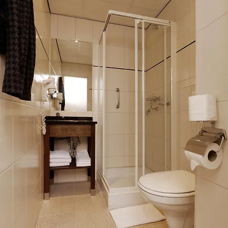 Best Western Dam Square 3*