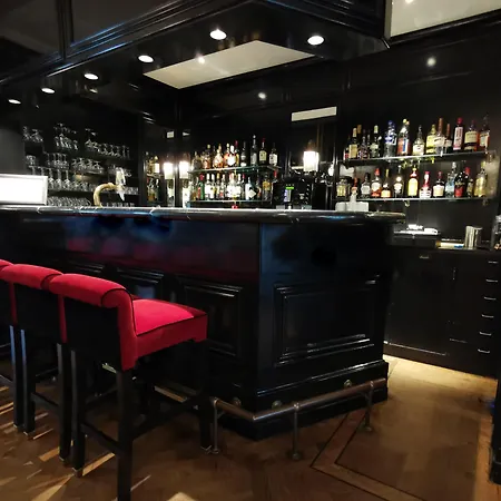 Apollofirst Boutique Amsterdam