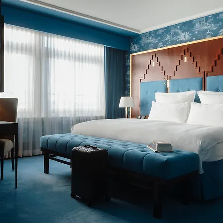 De L'europe - The Leading Of The World 5*