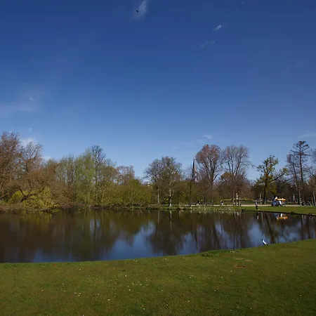 Atlas Vondelpark מלון