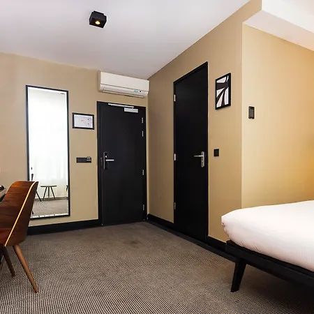 Huygens Place فندق 4*