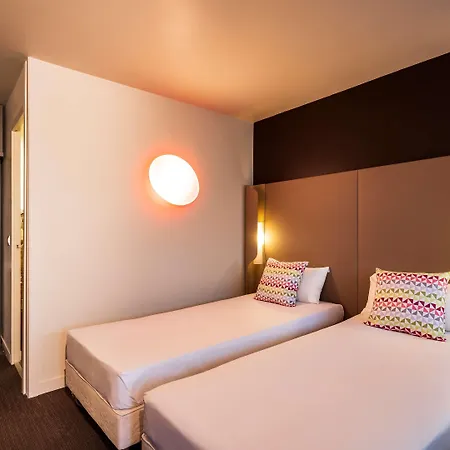 Hotel Campanile Y Restaurante Zuid Oost Ámsterdam
