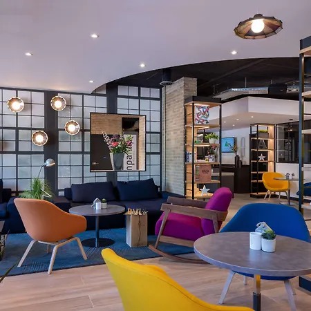 Hotel Campanile Y Restaurante Zuid Oost Ámsterdam