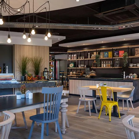 Hotel Campanile Y Restaurante Zuid Oost