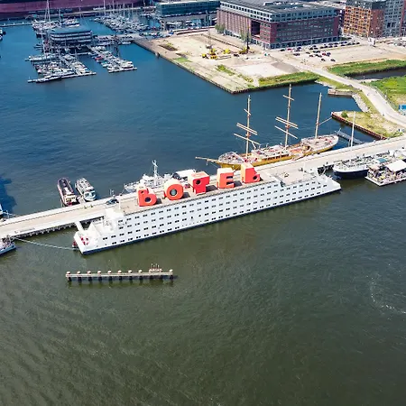 Botel Hotel