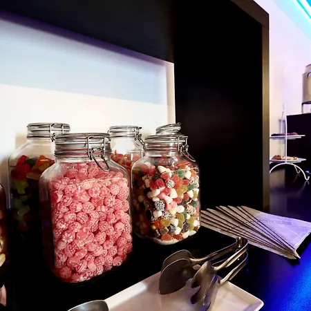 Doubletree By Hilton Centraal Station Hotel 4*