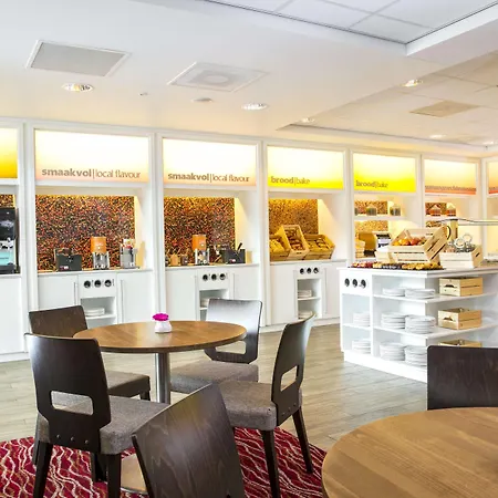 Hampton By Hilton Arena Boulevard Hotel 3*