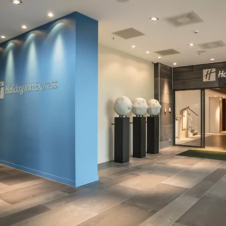 Express Arena Towers By Ihg Hotel 3*