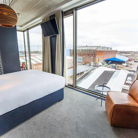 Hotel Doubletree By Hilton - Ndsm Wharf 4*