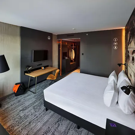 Jaz In The Hotel