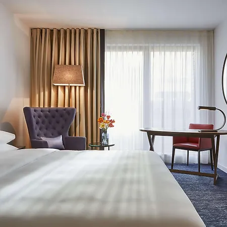 Hyatt Regency 5*