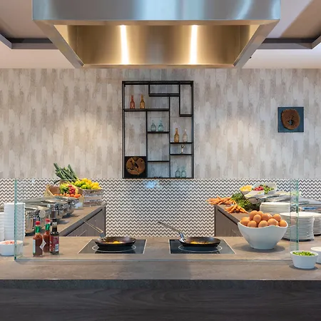 Hotel Leonardo Royal
