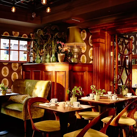 Hotel Estheréa 4*