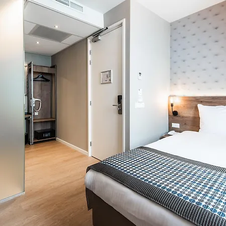Melrose Hotel 3*