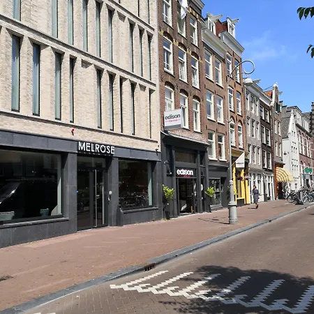 Ξενοδοχείο Melrose 3*